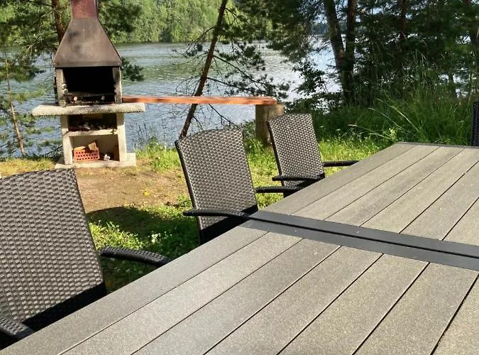 Wallinkoski - And Tentsile Tent Options Next To River Vuoksi Privatunterkunft *